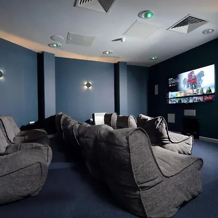 Hnfc Stays - Modern Central Studio With Gym, Parking & Home Cinema Newcastle upon Tyne Exterior photo